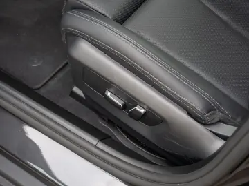 BMW 520i 360 KAM HUD SITZBELÜFTUNG HK