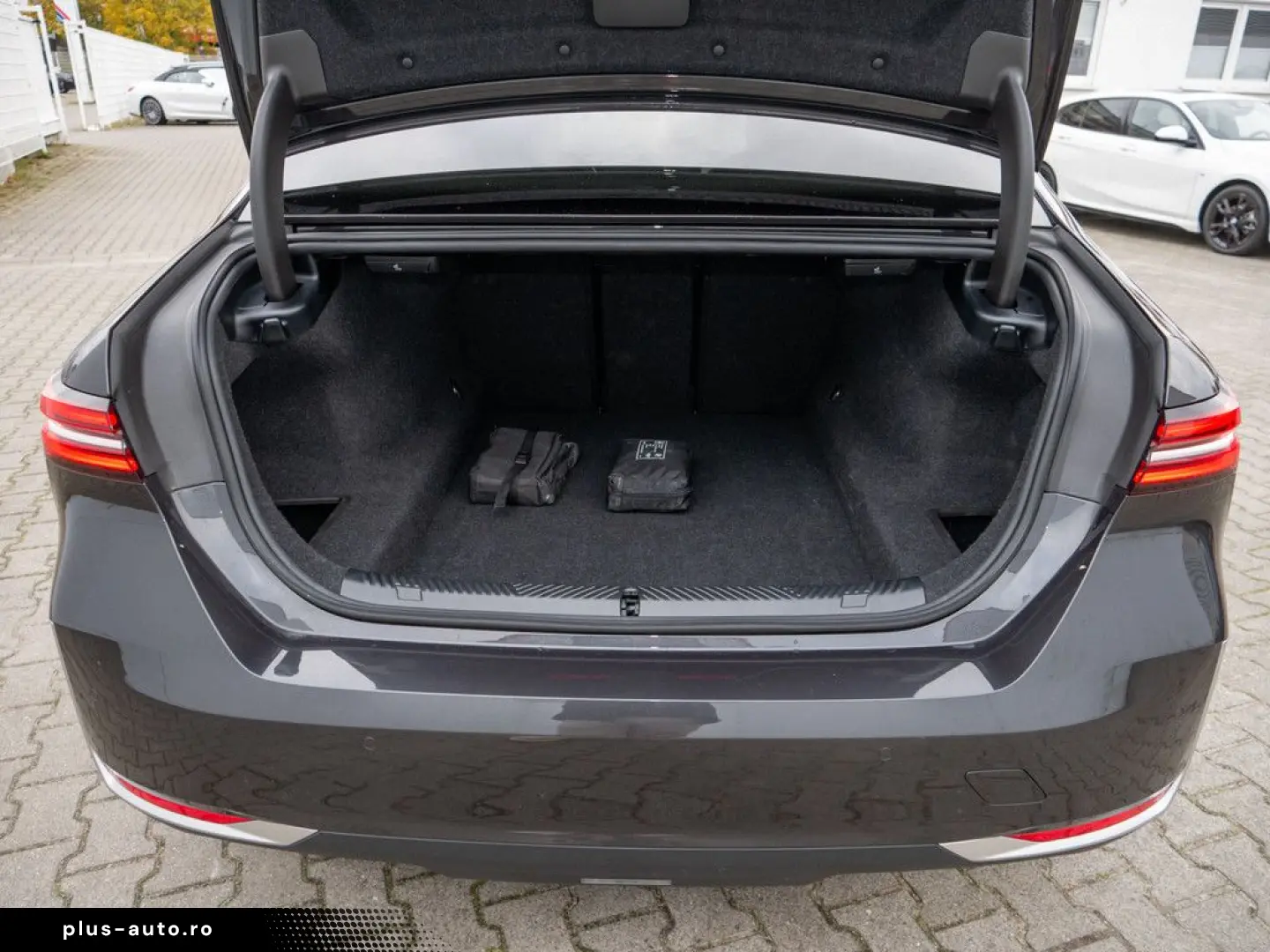 BMW 520i 360 KAM HUD SITZBELÜFTUNG HK