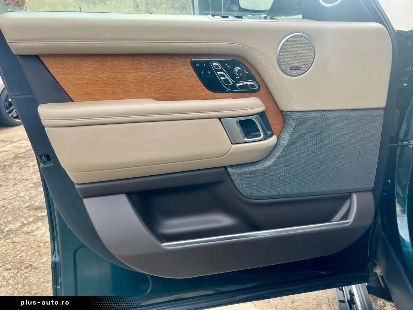 LAND ROVER Range Rover 3.0 P400 Autobiography Lang HUD