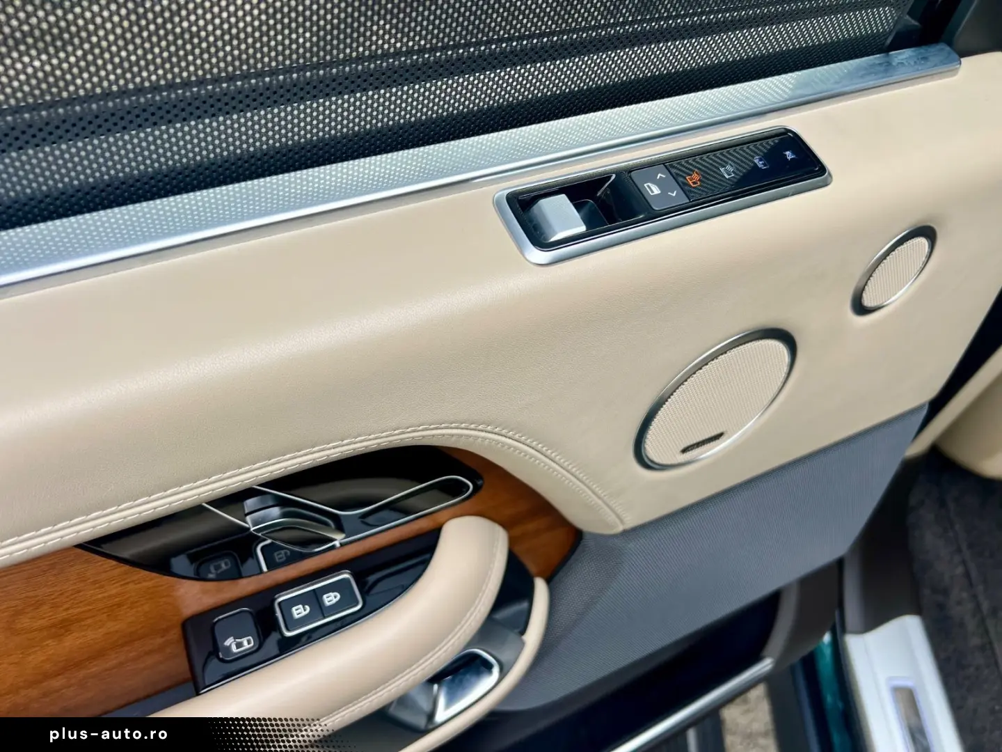 LAND ROVER Range Rover 3.0 P400 Autobiography Lang HUD