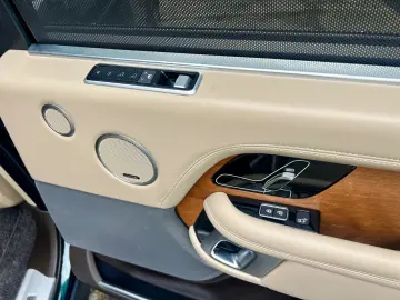 LAND ROVER Range Rover 3.0 P400 Autobiography Lang HUD