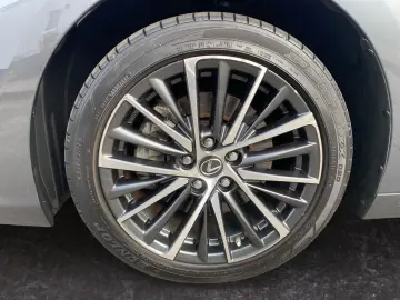 LEXUS ES 300 h Executive Line  Bi-LED Leder GSD