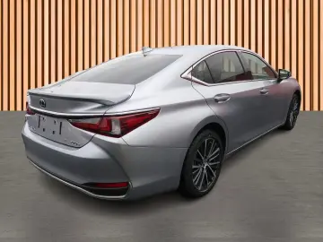 LEXUS ES 300h Limited Edition Navi ACC Kamera Pioneer