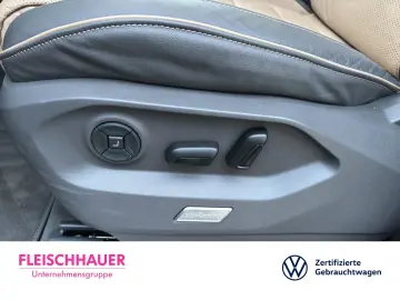 VW Touareg TDI 4Motion R-Line V6 DSG LEDER PANO