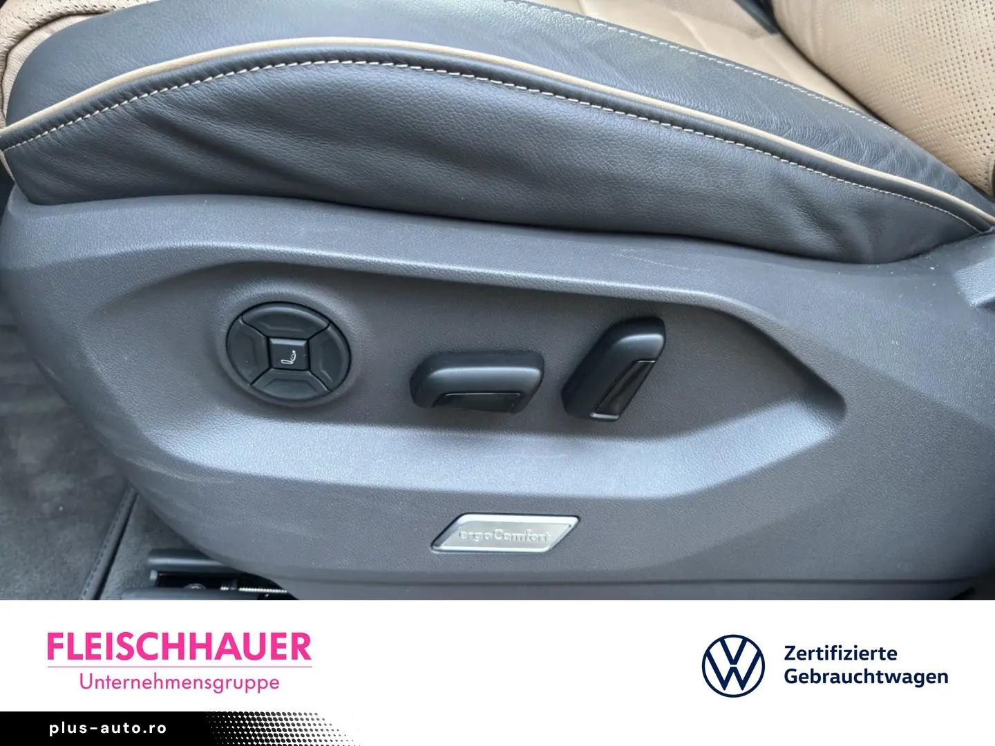 VW Touareg TDI 4Motion R-Line V6 DSG LEDER PANO