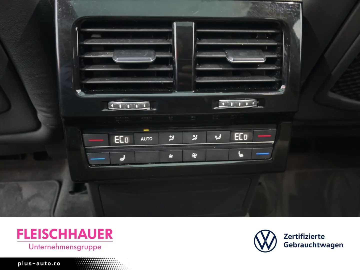 VW Touareg TDI 4Motion R-Line V6 DSG LEDER PANO