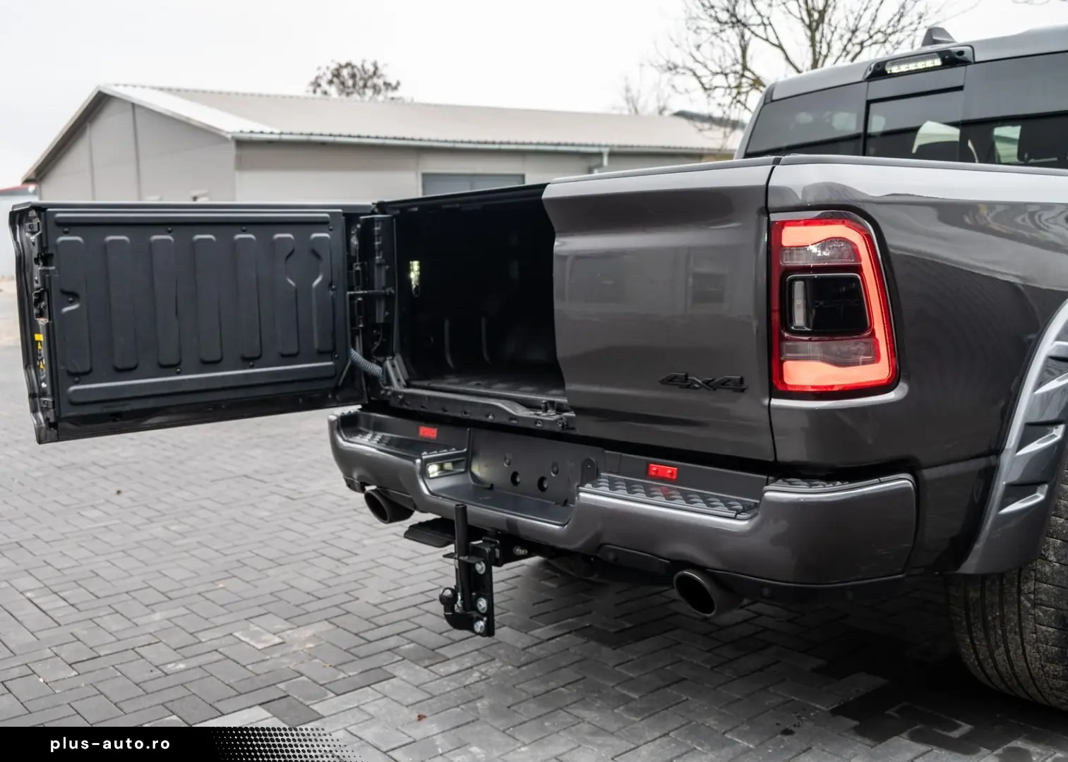 DODGE RAM Limited Night 5.7l Luft LPG ACC