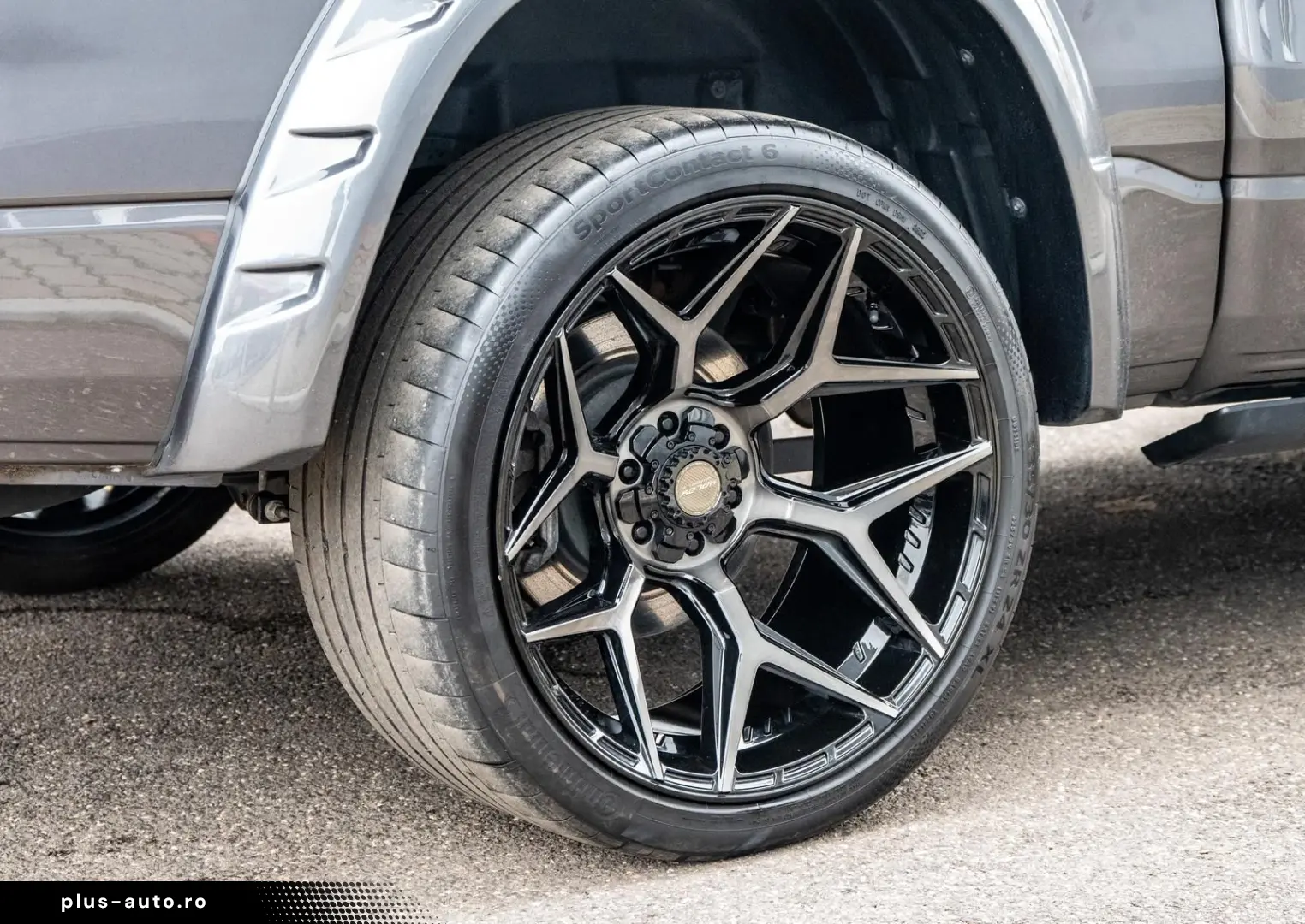 DODGE RAM Limited Night 5.7l Luft LPG ACC