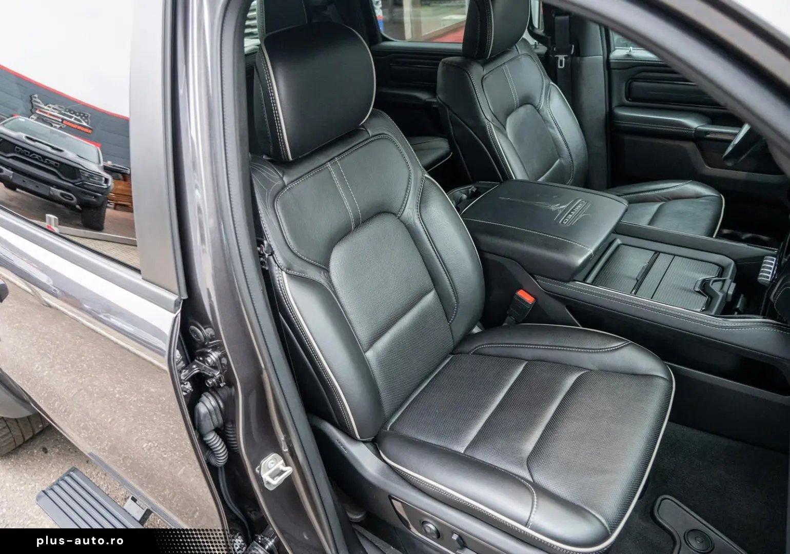 DODGE RAM Limited Night 5.7l Luft LPG ACC