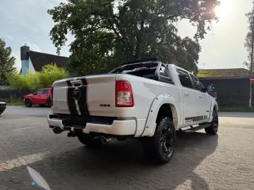 DODGE V8 OFFROAD LIFT BÜGEL LED 4X4 NAVI AHK GARANTIE