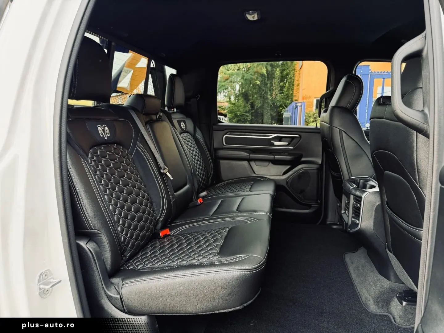 DODGE V8 OFFROAD LIFT BÜGEL LED 4X4 NAVI AHK GARANTIE