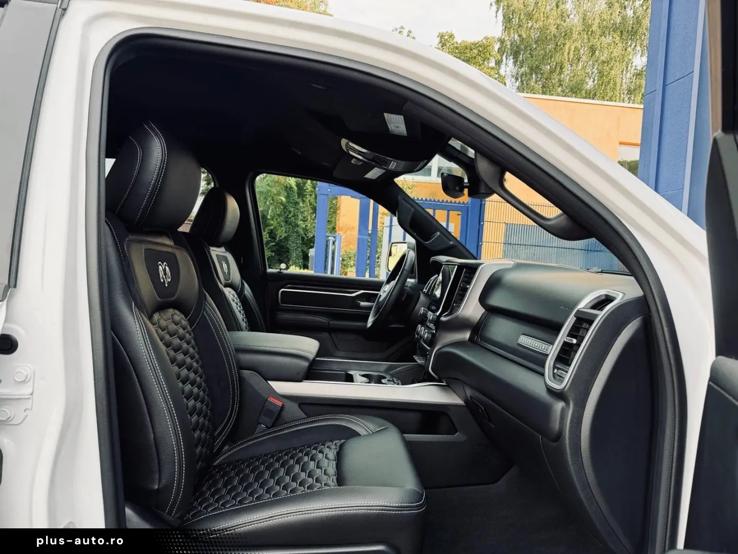 DODGE V8 OFFROAD LIFT BÜGEL LED 4X4 NAVI AHK GARANTIE