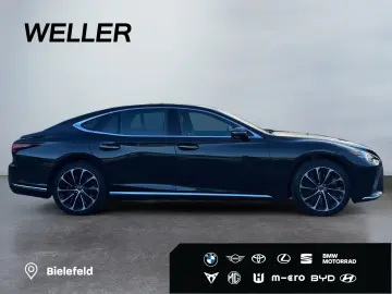 LEXUS LS 500 h E-FOUR Executive Line  Luftfeder HUD 36