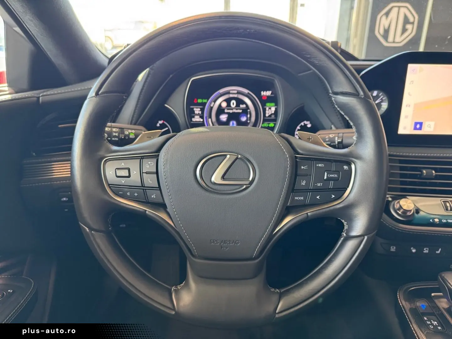 LEXUS LS 500 h E-FOUR Executive Line  Luftfeder HUD 36