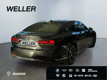 LEXUS LS 500 h E-FOUR Executive Line  Luftfeder HUD 36