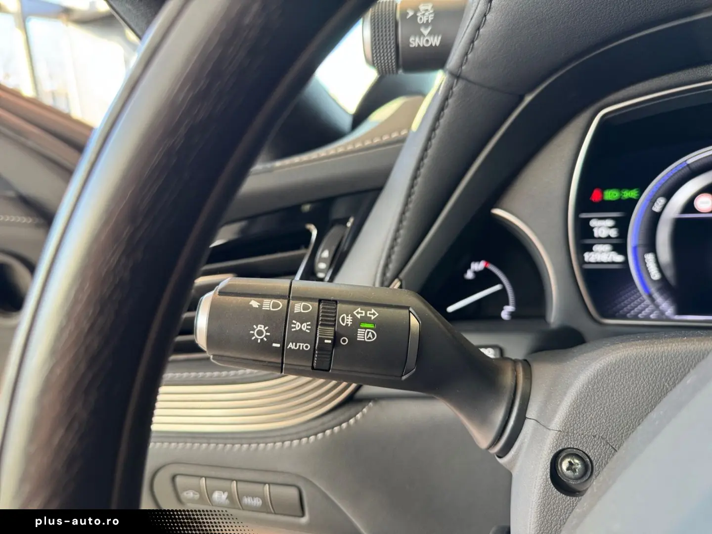 LEXUS LS 500 h E-FOUR Executive Line  Luftfeder HUD 36