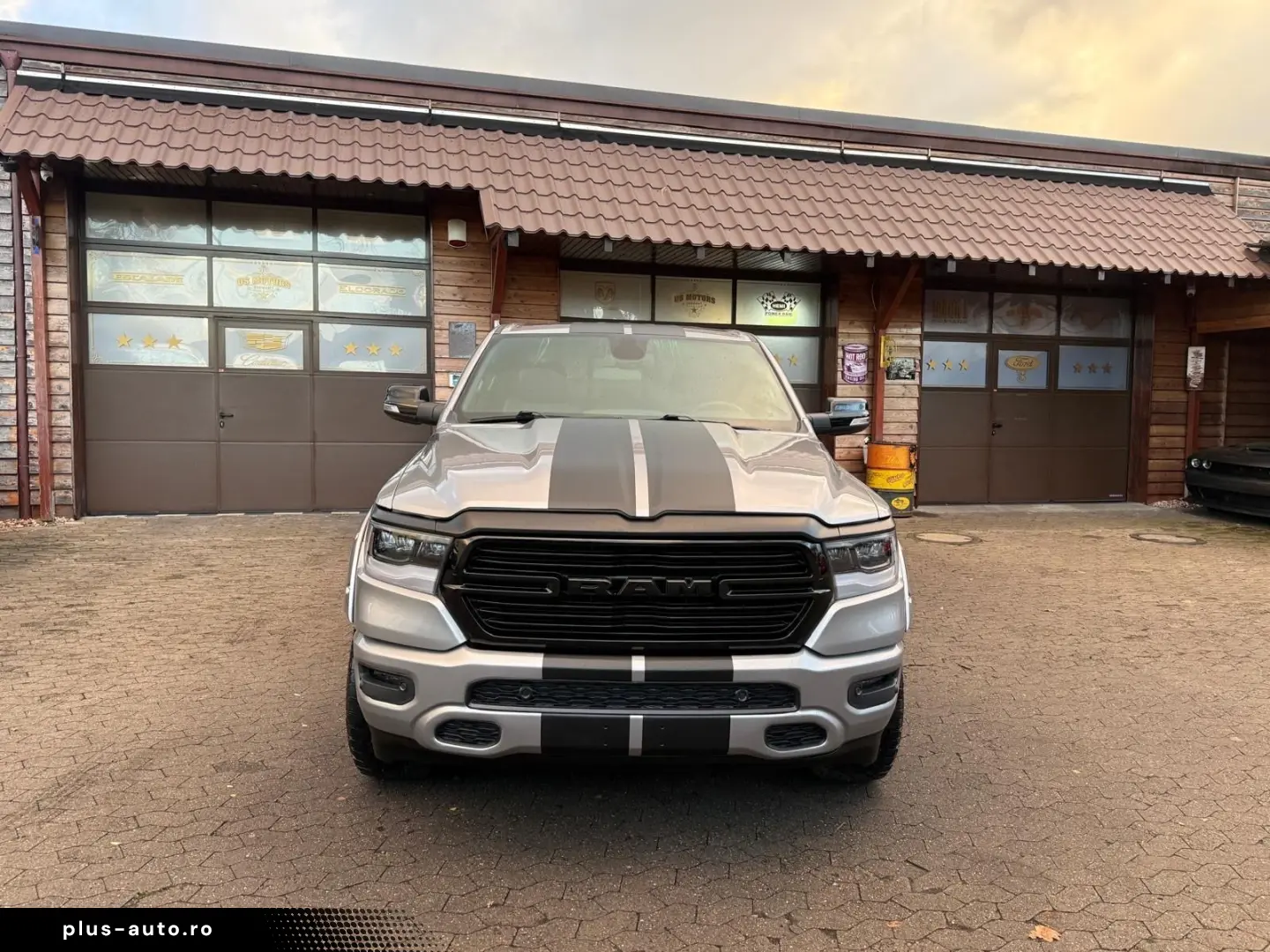 DODGE V8 AHK NAVI LONGBED OFFROAD ALCANTARA LIFT LED