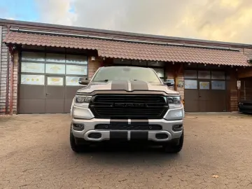 DODGE V8 AHK NAVI LONGBED OFFROAD ALCANTARA LIFT LED