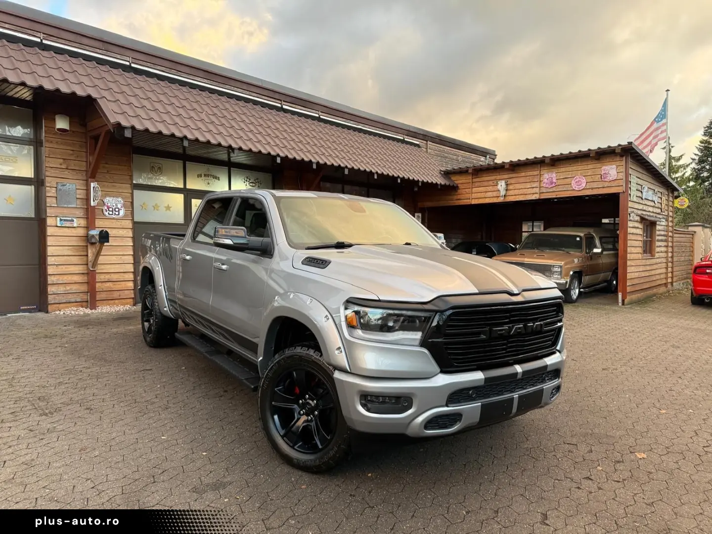 DODGE V8 AHK NAVI LONGBED OFFROAD ALCANTARA LIFT LED