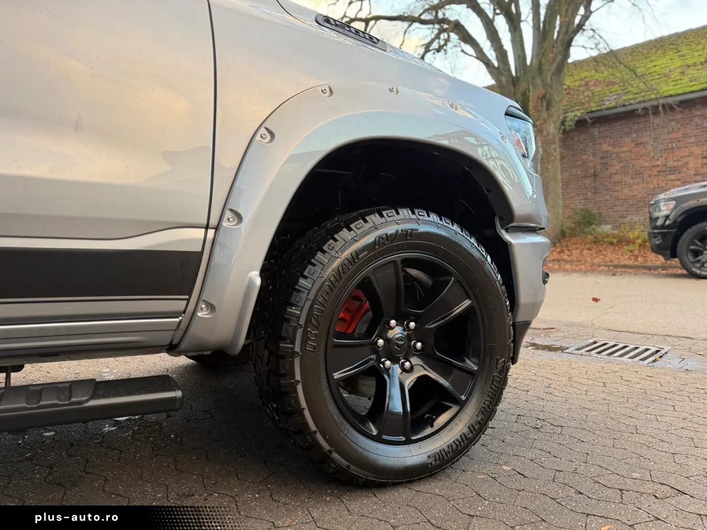 DODGE V8 AHK NAVI LONGBED OFFROAD ALCANTARA LIFT LED