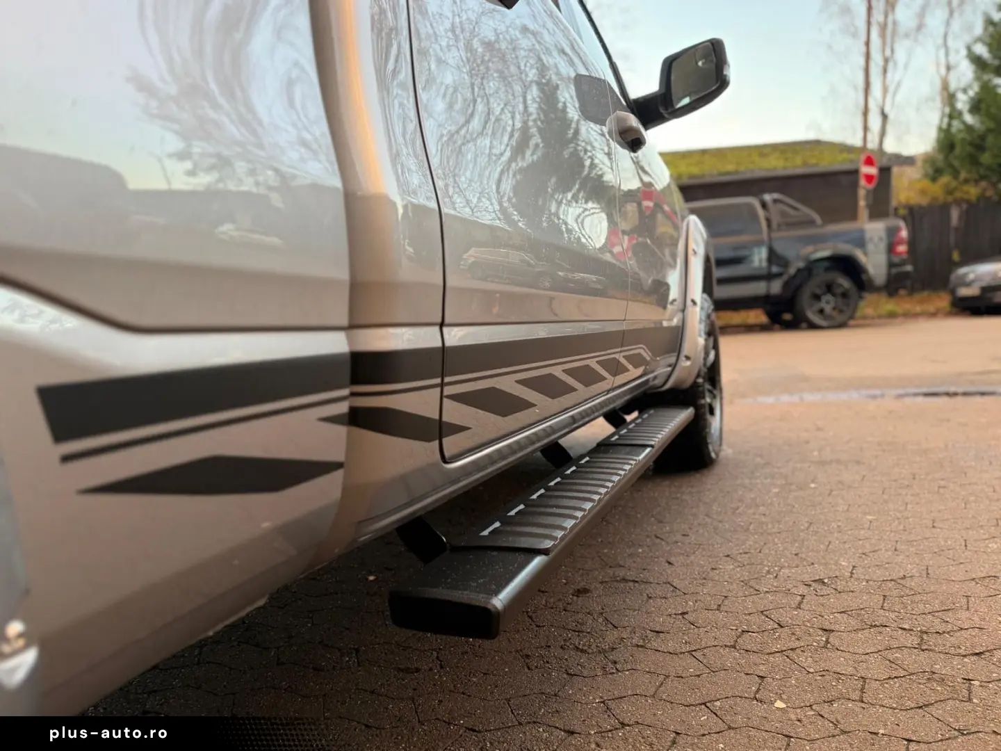 DODGE V8 AHK NAVI LONGBED OFFROAD ALCANTARA LIFT LED