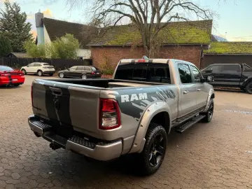 DODGE V8 AHK NAVI LONGBED OFFROAD ALCANTARA LIFT LED