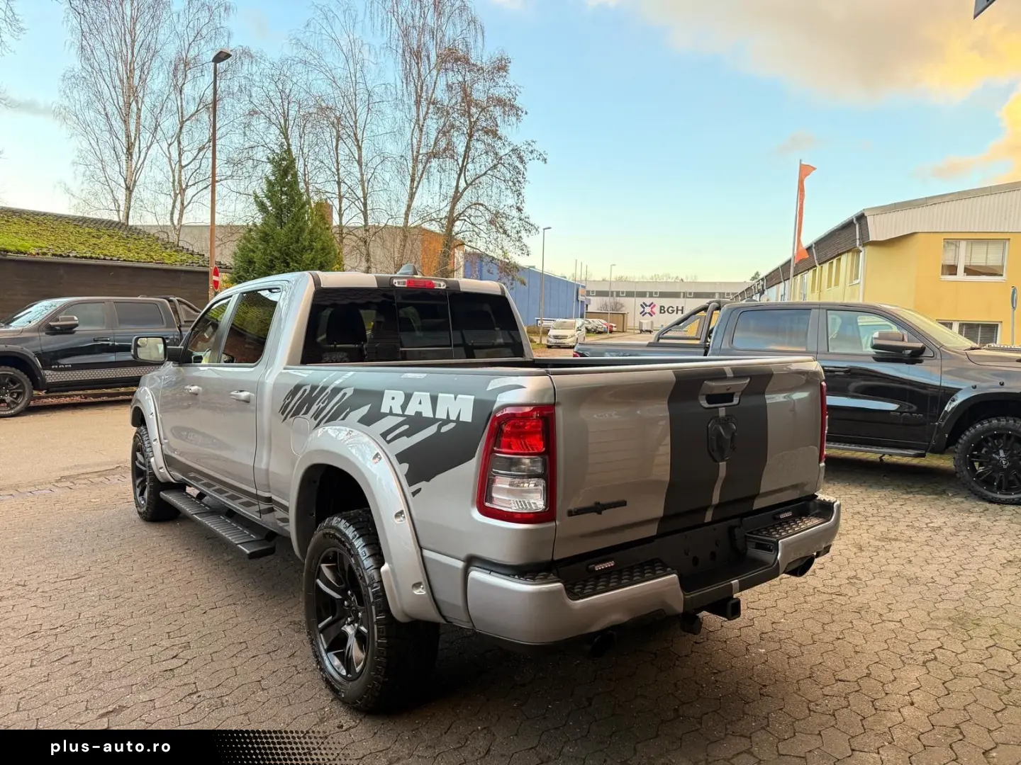 DODGE V8 AHK NAVI LONGBED OFFROAD ALCANTARA LIFT LED