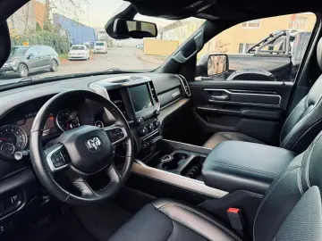 DODGE V8 AHK NAVI LONGBED OFFROAD ALCANTARA LIFT LED