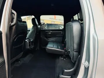 DODGE V8 AHK NAVI LONGBED OFFROAD ALCANTARA LIFT LED