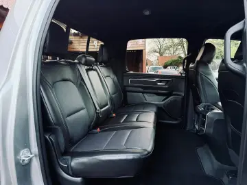 DODGE V8 AHK NAVI LONGBED OFFROAD ALCANTARA LIFT LED