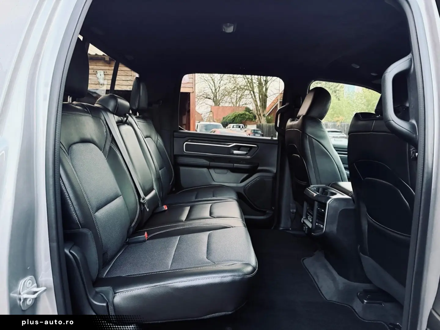 DODGE V8 AHK NAVI LONGBED OFFROAD ALCANTARA LIFT LED