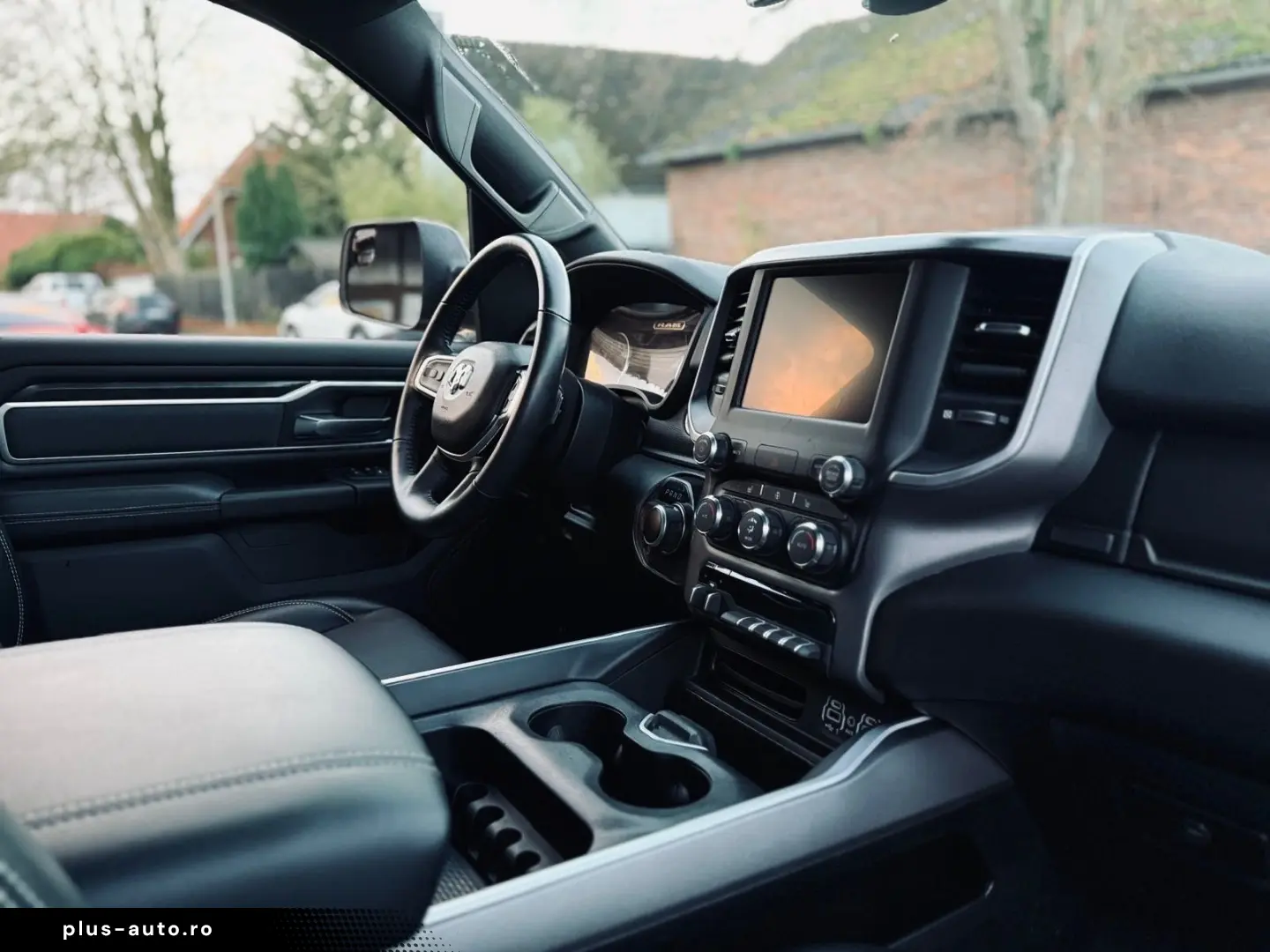 DODGE V8 AHK NAVI LONGBED OFFROAD ALCANTARA LIFT LED