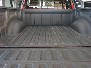 DODGE RAM 1500 HEMI V8eTorque Crew_Cab hoch-breit AHK