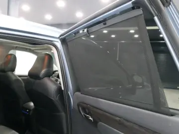 TOYOTA Highlander 2.5 Hybrid Luxury 7-Sitzer Pano ACC