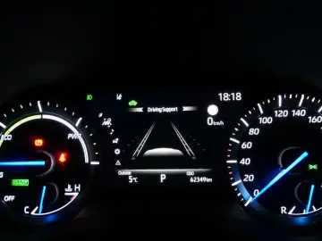 TOYOTA Highlander 2.5 Hybrid Luxury 7-Sitzer Pano ACC