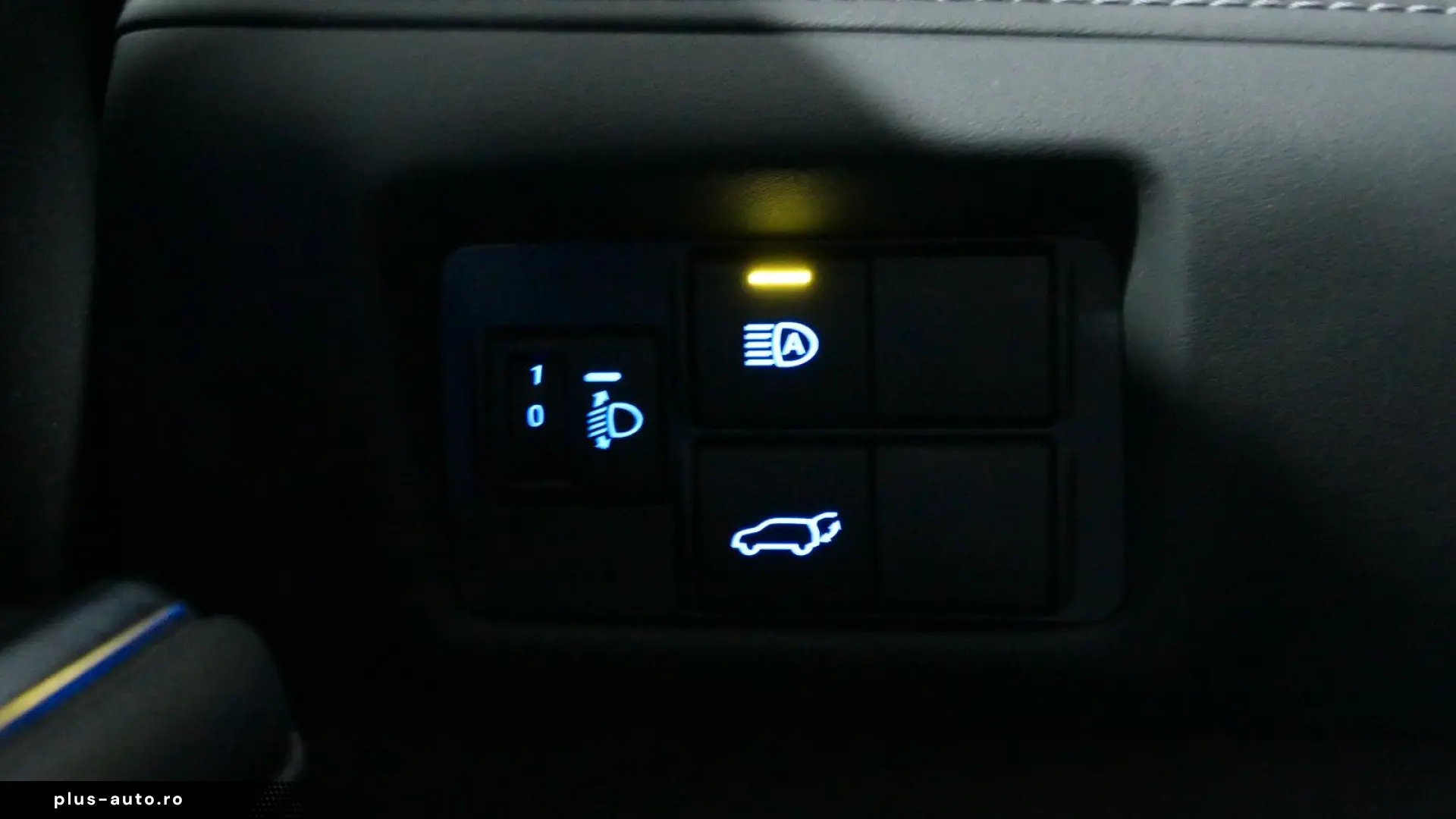 TOYOTA Highlander 2.5 Hybrid Luxury 7-Sitzer Pano ACC