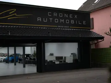 TOYOTA Highlander 2.5 Hybrid Luxury 7-Sitzer Pano ACC