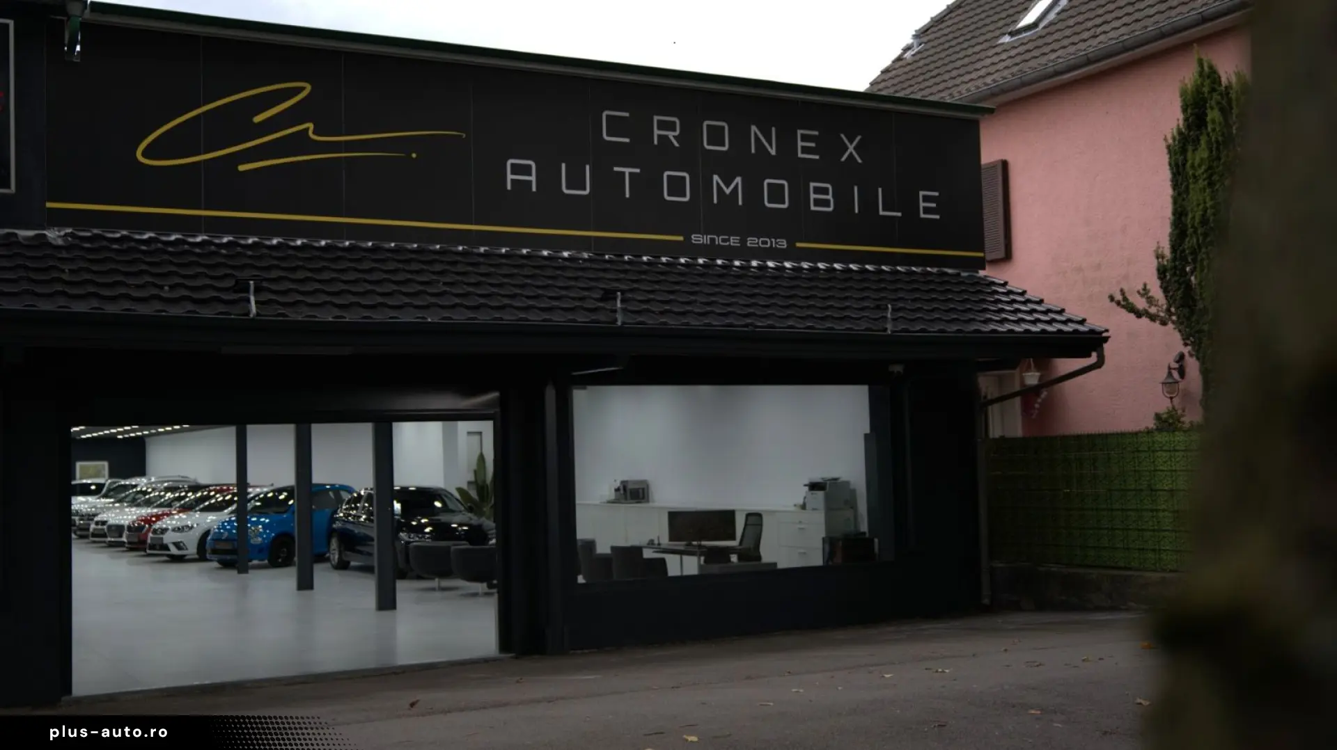 TOYOTA Highlander 2.5 Hybrid Luxury 7-Sitzer Pano ACC