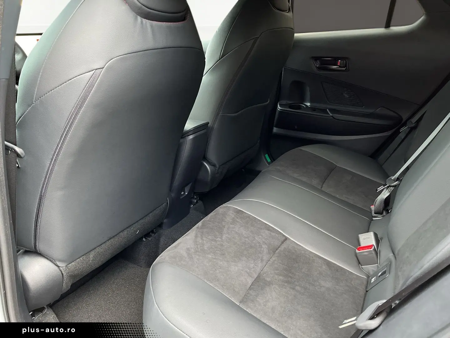 TOYOTA C-HR Hybrid GR SPORT Premiere 4x4  Navi  360-Kam