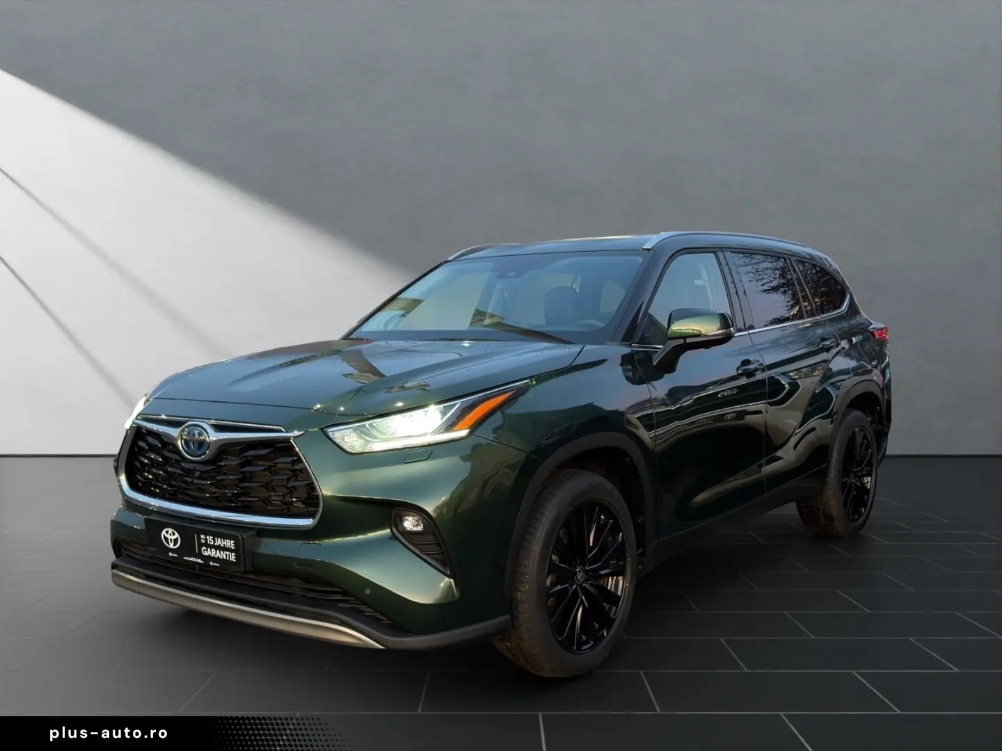 TOYOTA Highlander Hybrid Luxury ALLRAD 360  JBL