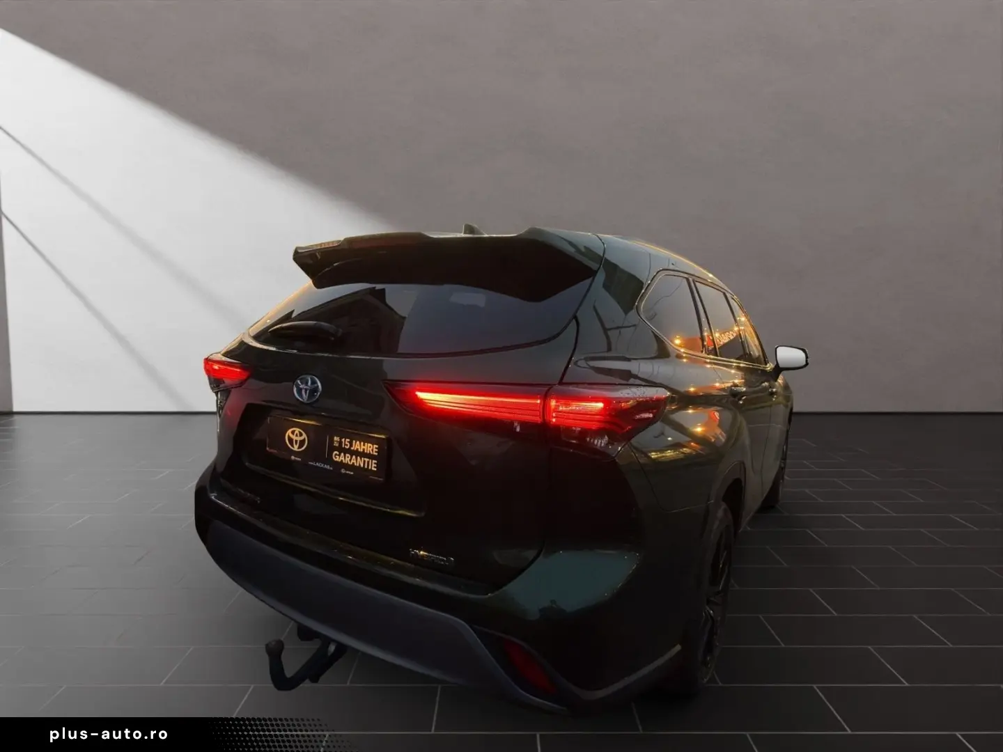 TOYOTA Highlander Hybrid Luxury ALLRAD 360  JBL