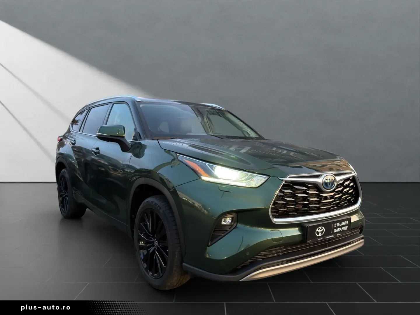 TOYOTA Highlander Hybrid Luxury ALLRAD 360  JBL