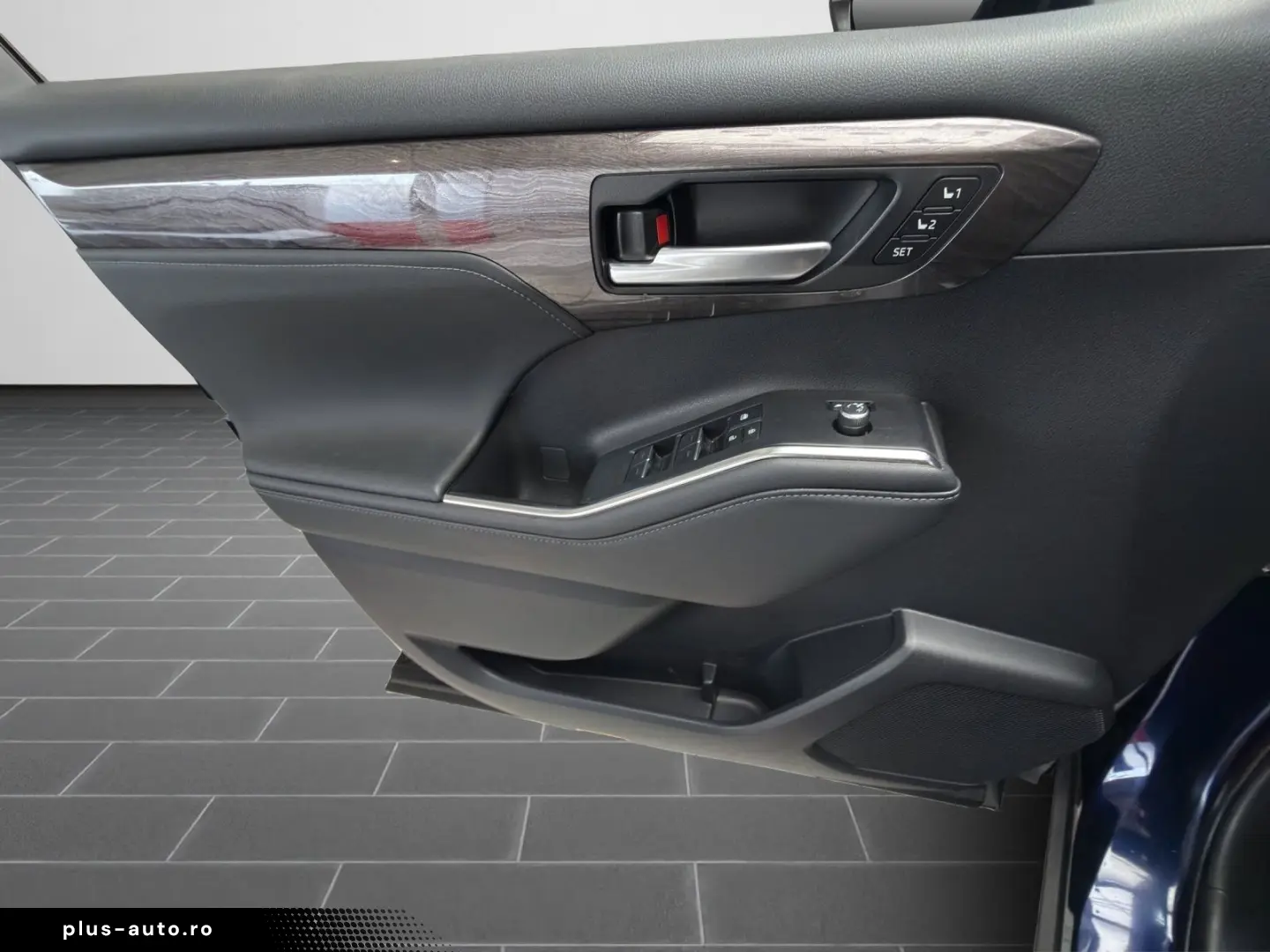 TOYOTA Highlander Hybrid Luxury  HUD 7-Sitze