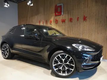 ASTON MARTIN DBX 4.0 V8 Sportabgas Body Pack Black 22 Zoll