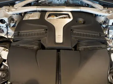 ASTON MARTIN DBX 4.0 V8 Sportabgas Body Pack Black 22 Zoll