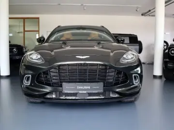 ASTON MARTIN DBX 4.0 V8   23    Sport Exhaust   AHK   Carbon