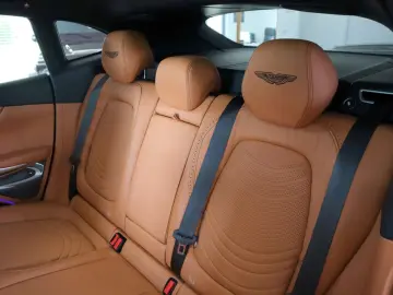 ASTON MARTIN DBX 4.0 V8   23    Sport Exhaust   AHK   Carbon