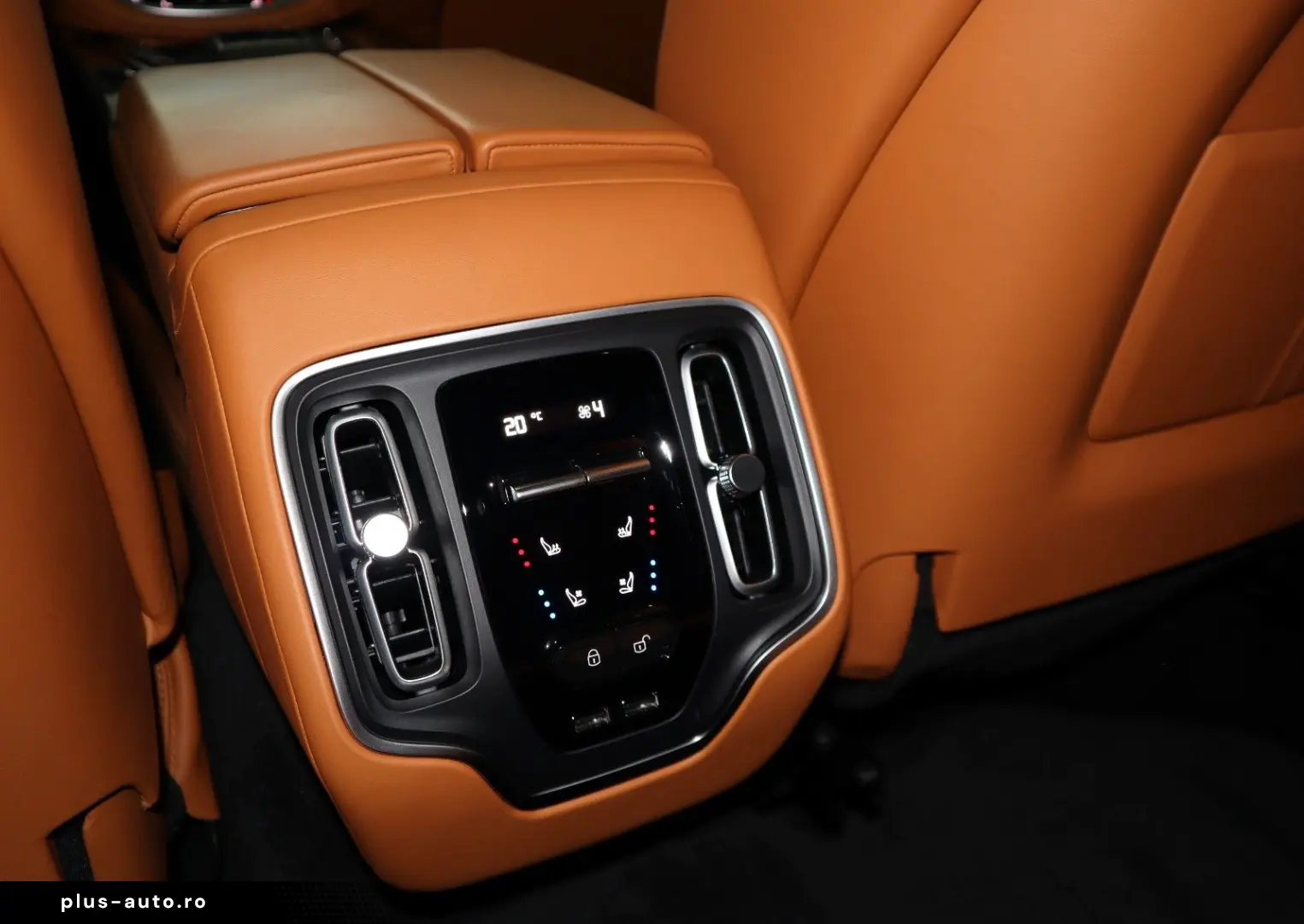 ASTON MARTIN DBX 4.0 V8   23    Sport Exhaust   AHK   Carbon