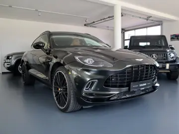 ASTON MARTIN DBX 4.0 V8   23    Sport Exhaust   AHK   Carbon