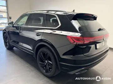 VW Touareg 3.0 TDI Elegance V6   StHZG  AHK  LUFTF.